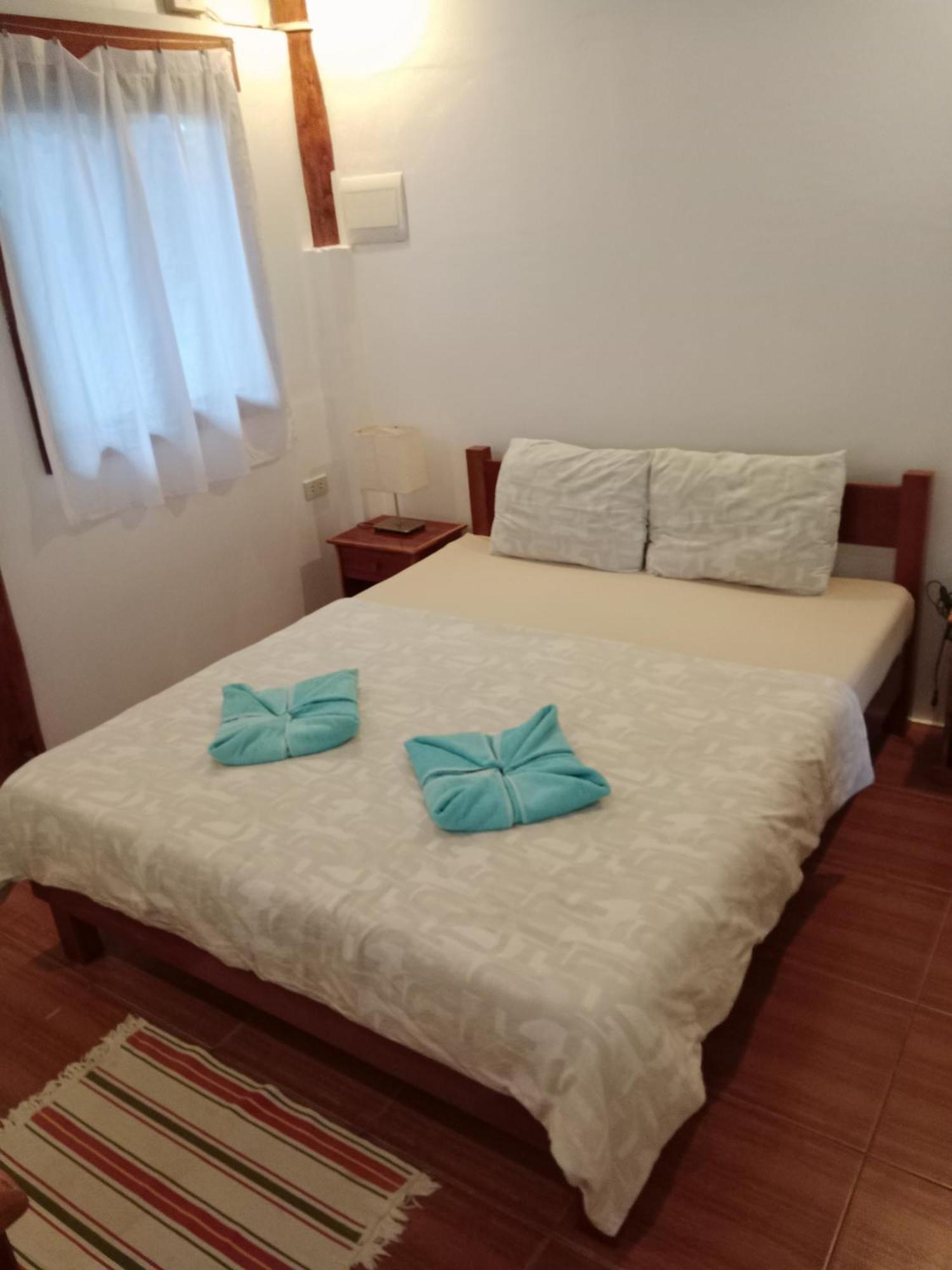 Pahiluna Guesthouse Панглао Екстер'єр фото